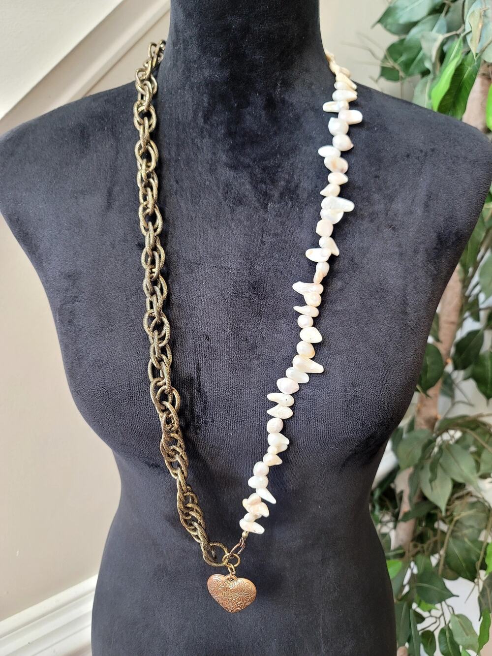 Long Gold Tone Chain Necklace White Chip Stone Heart Locket Pendant Boho Jewelry